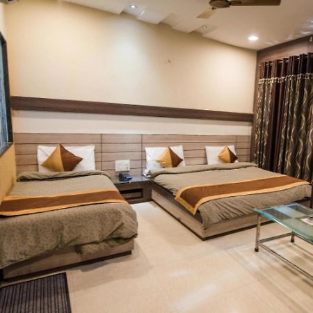 בהופאל Brij Palace Hotel מראה חיצוני תמונה