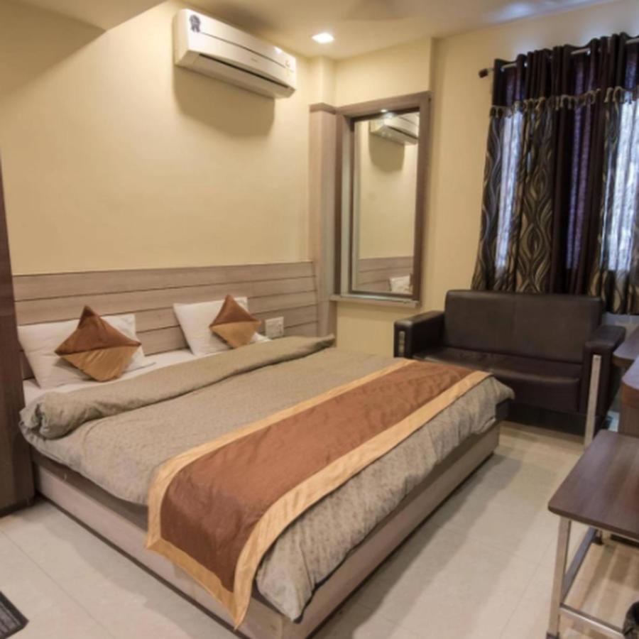 בהופאל Brij Palace Hotel מראה חיצוני תמונה