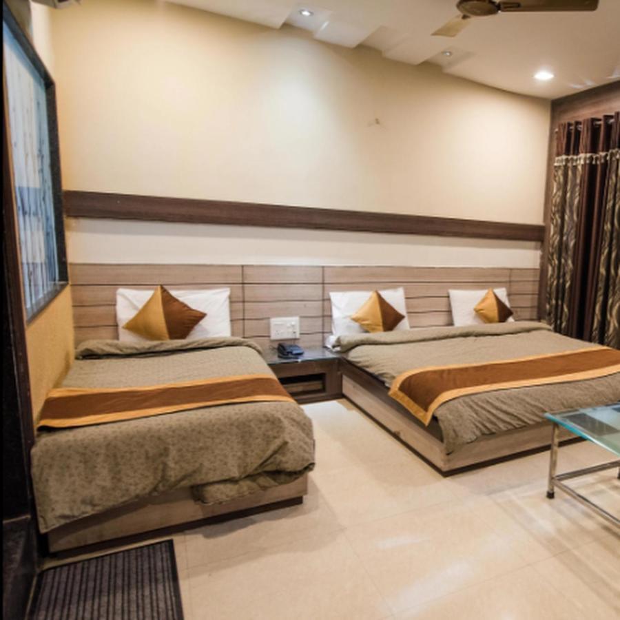 בהופאל Brij Palace Hotel מראה חיצוני תמונה